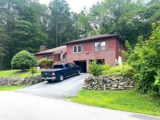 Casa Reposeída - 6 BAILEY ST, 05156