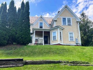 Casa Reposeída - 99 CLINTON ST, 05156