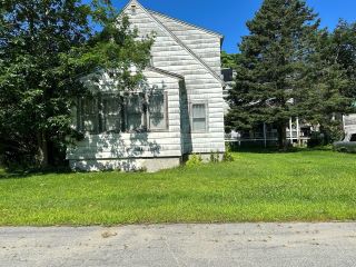 Casa Reposeída - 194 UNION ST, 05156