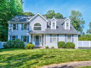 Casa Reposeída - Listado 100913396