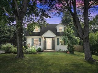 Casa Reposeída - Listado 100750913