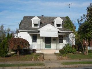 Casa Reposeída - 914 NEW JERSEY AVE, 18055