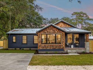 Casa Reposeída - Listado 100920036