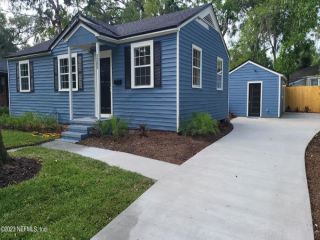 Casa Reposeída - Listado 100602197