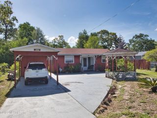 Casa Reposeída - 4325 FOREST BLVD, 32246