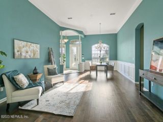 Casa Reposeída - Listado 100643591