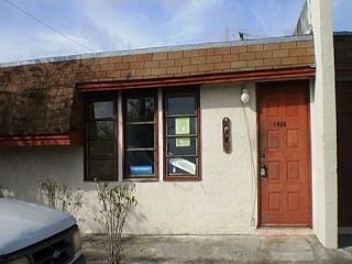 Casa Reposeída - 1301 NW 8TH AVE, 33311