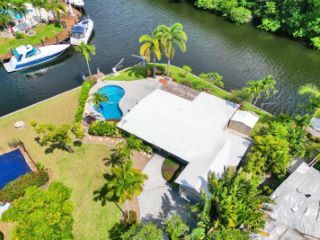 Casa Reposeída - 2536 BIMINI LN, 33312