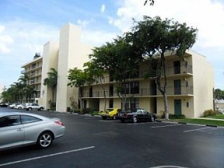 Casa Reposeída - 4 ROYAL PALM WAY, 33432