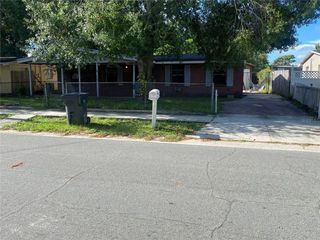 Casa Reposeída - 3904 W HAMILTON AVE, 33614