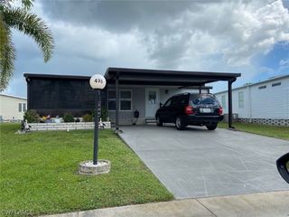 Casa Reposeída - 496 MISTY LN, 33903