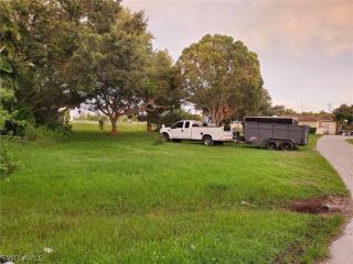 Casa Reposeída - 16921 JUANITA AVE, 33908