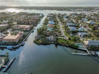 Casa Reposeída - 1590 PELICAN AVE, 34102