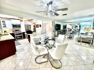 Casa Reposeída - 3780 ESTERO BAY LN, 34112