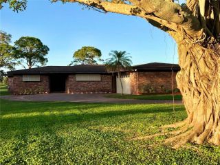 Casa Reposeída - Listado 100567556