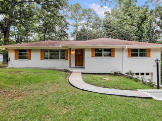 Casa Reposeída - 613 FORESTWOOD DR, 35214