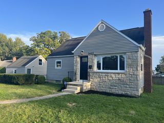 Casa Reposeída - Listado 100911994