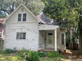 Casa Reposeída - 735 E CHANDLER AVE, 47713