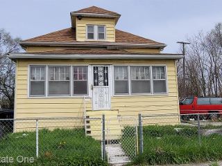 Casa Reposeída - 8075 LAMBERT ST, 48213