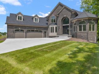 Casa Reposeída - Listado 100849388