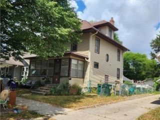 Casa Reposeída - 1117 3RD ST SE, 55904