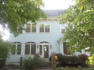 Casa Reposeída - 520 Maple Street St S, 61447