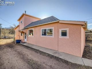 Casa Reposeída - 1214 W VERMIJO AVE, 80904