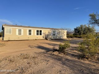 Casa Reposeída - 12721 W SANDY PEAK LN, 85743