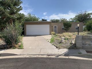 Casa Reposeída - 13209 WESTVIEW CT NE, 87123