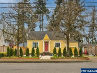 Casa Reposeída - 17942 NE EVERETT ST, 97230